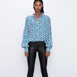 Zara/NWT Flowy printed shirt